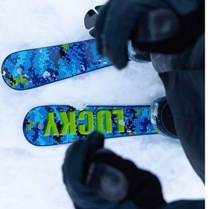 USED LIGHTLY: Lucky Bums Blue Beginner Skis